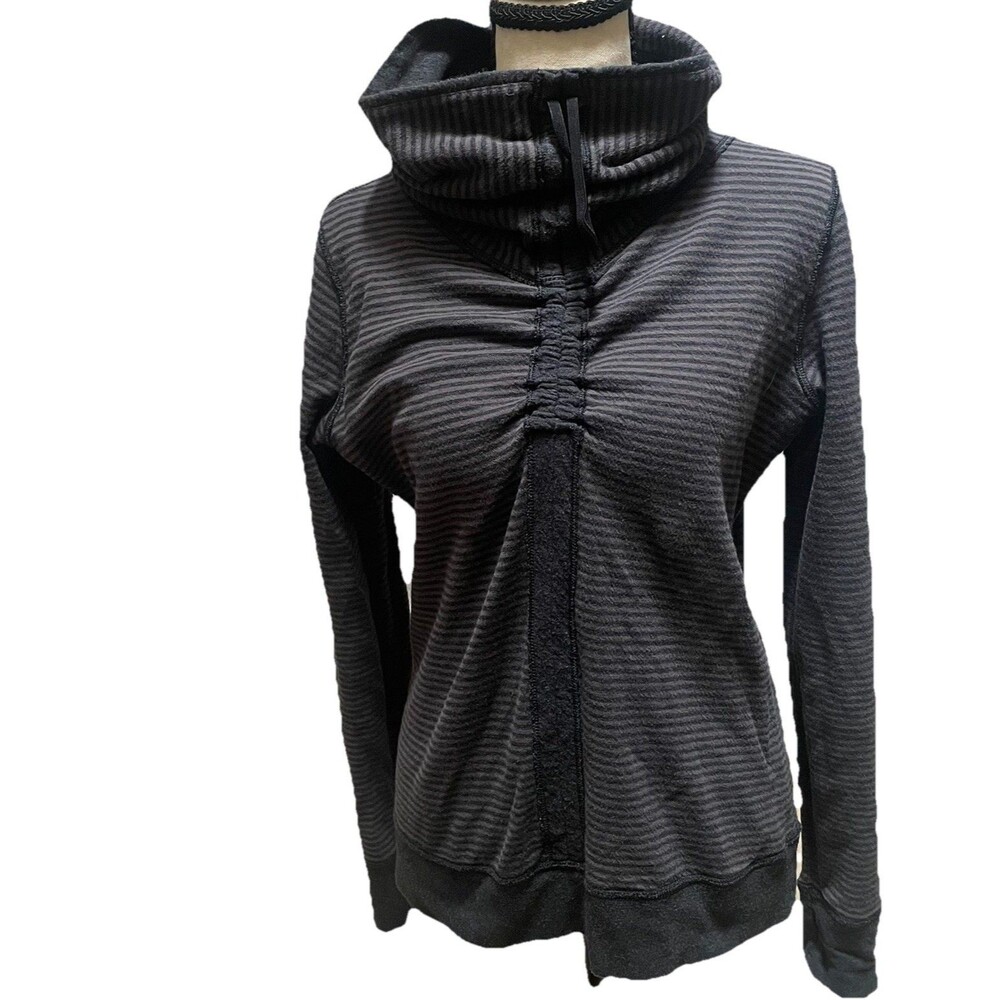 Lululemon In A Cinch Top Size 4 Reversible Cowl Neck Pullover Gray Stripe Cozy